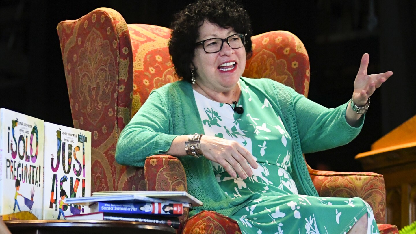 Sotomayor of the supreme court best sale
